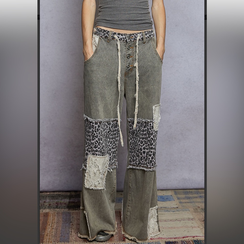 POL Olive Green Patchwork Wide-Leg Pants with Leopard Panels - Picture 2 of 5